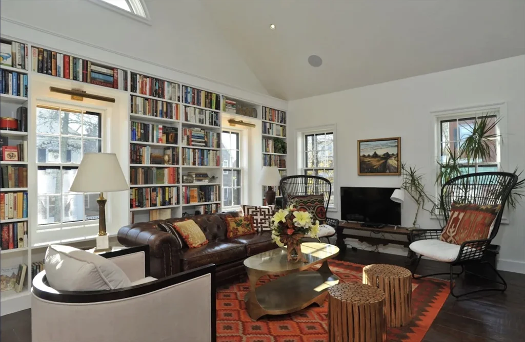 3 bed, 2 bath apartment for rent at 25 Broad St, Nantucket — photo 32 of 37