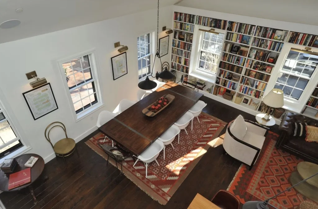 3 bed, 2 bath apartment for rent at 25 Broad St, Nantucket — photo 33 of 37