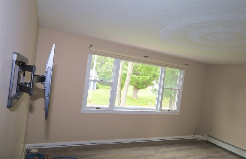 3 bed, 1 bath apartment for rent at 25 Brodeur Ave Unit 1, Webster — photo 20 of 42