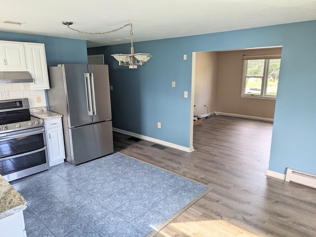3 bed, 1 bath apartment for rent at 25 Brodeur Ave Unit 1, Webster — photo 17 of 42