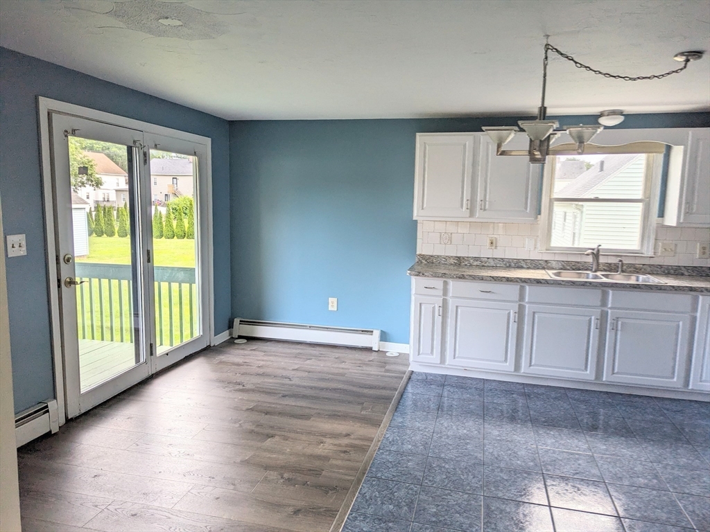 3 bed, 1 bath apartment for rent at 25 Brodeur Ave Unit 1, Webster — photo 11 of 42