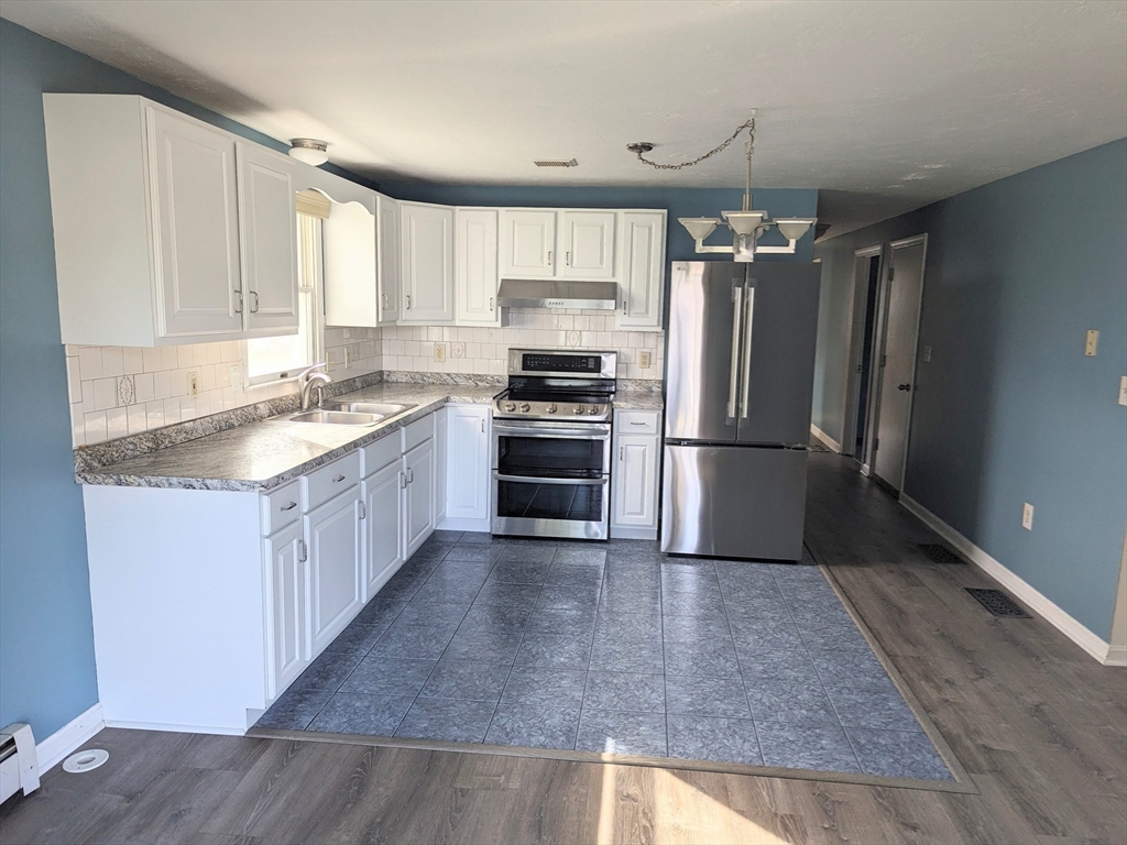 3 bed, 1 bath apartment for rent at 25 Brodeur Ave Unit 1, Webster — photo 14 of 42