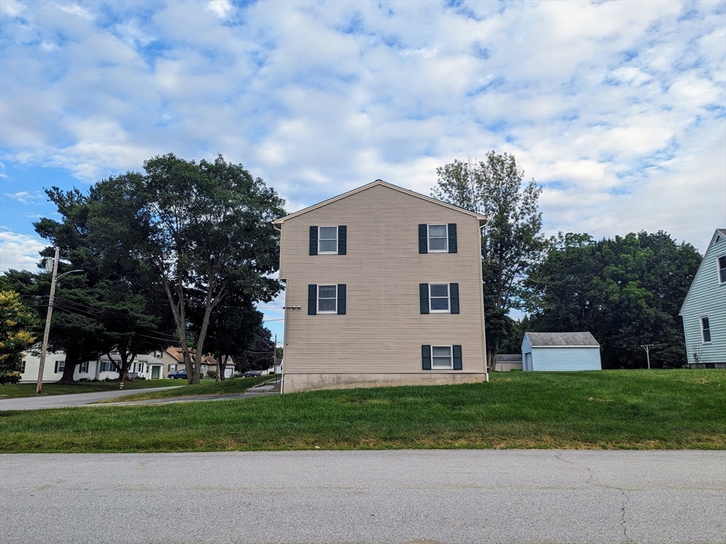 3 bed, 1 bath apartment for rent at 25 Brodeur Ave Unit 1, Webster — photo 41 of 42