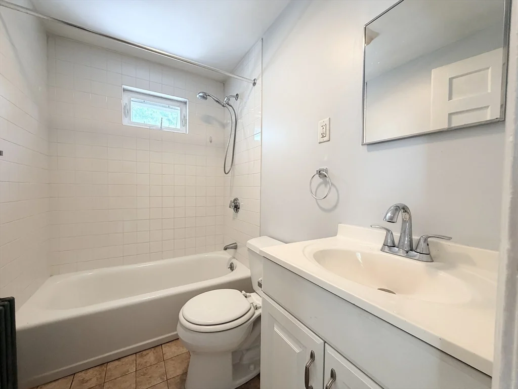 2 bed, 1 bath apartment for rent at 25 Brookside Rd, Braintree — photo 4 of 13