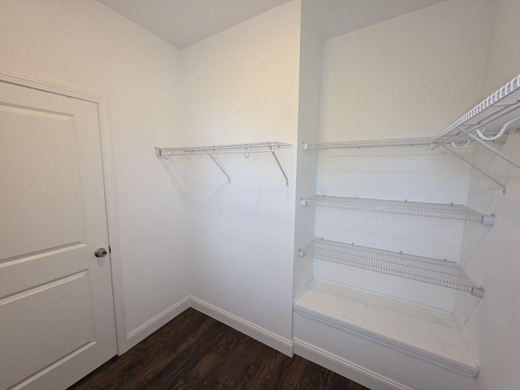 3 bed, 1 bath apartment for rent at 25 Brown Ave Unit 25, Holyoke — photo 18 of 20