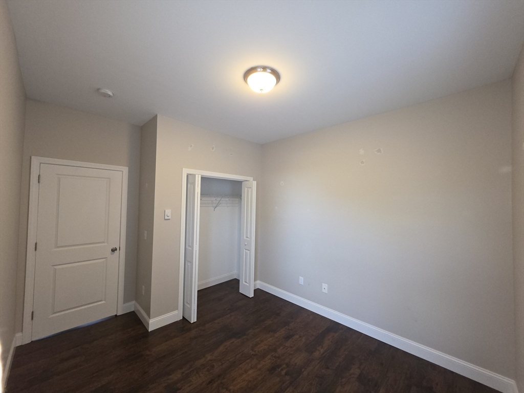3 bed, 1 bath apartment for rent at 25 Brown Ave Unit 25, Holyoke — photo 12 of 20