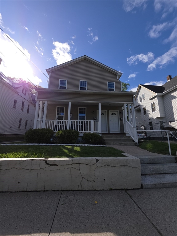 3 bed, 1 bath apartment for rent at 25 Brown Ave Unit 25, Holyoke — photo 1 of 20