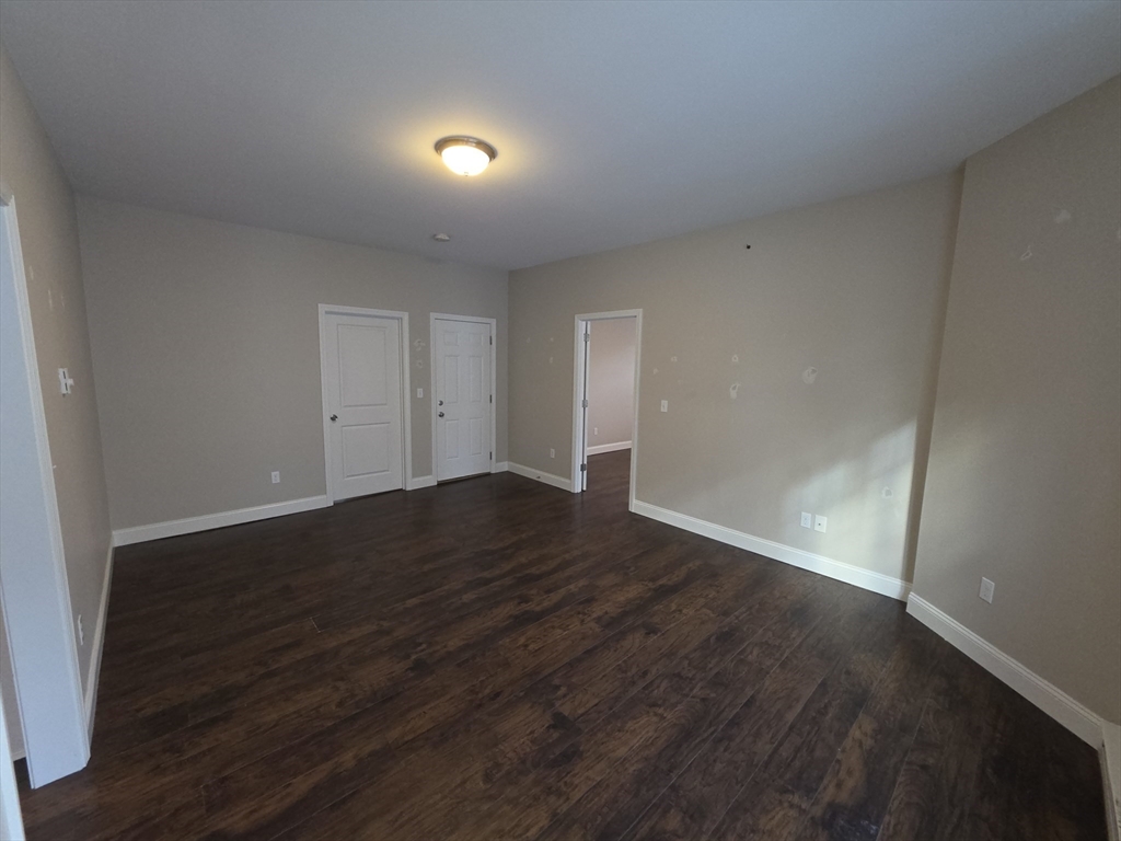 3 bed, 1 bath apartment for rent at 25 Brown Ave Unit 25, Holyoke — photo 15 of 20