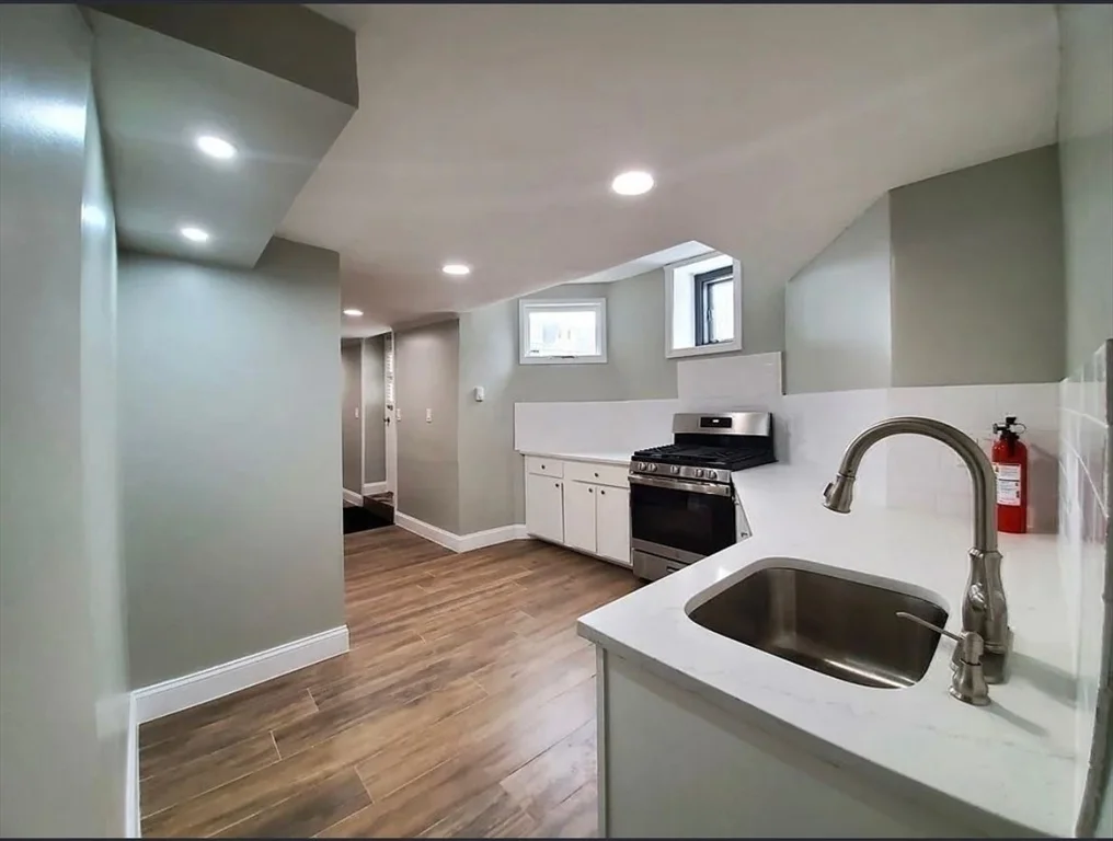 1 bed, 1 bath apartment for rent at 25 Cary Ave Unit B, Chelsea — photo 4 of 4