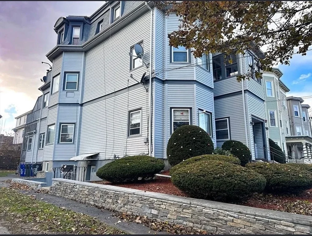 1 bed, 1 bath apartment for rent at 25 Cary Ave Unit B, Chelsea — photo 1 of 4