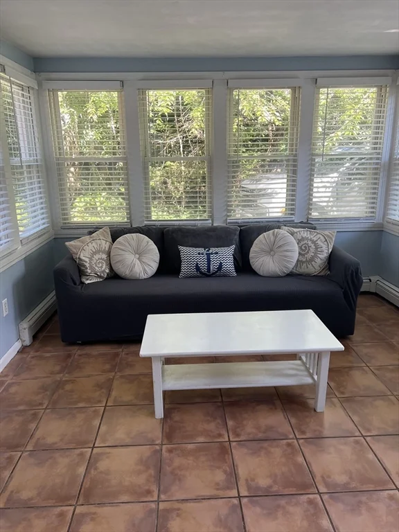 2 bed, 1 bath apartment for rent at 25 Centerville Ave, Barnstable — photo 12 of 15