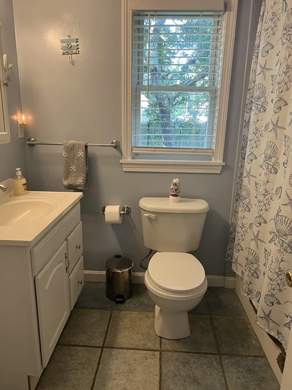 2 bed, 1 bath apartment for rent at 25 Centerville Ave, Barnstable — photo 11 of 15