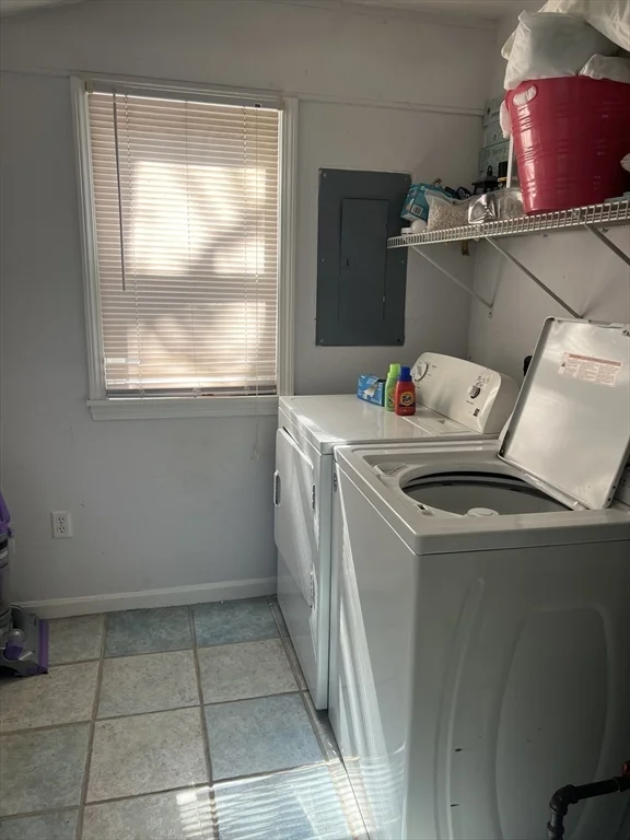 2 bed, 1 bath apartment for rent at 25 Centerville Ave, Barnstable — photo 14 of 15