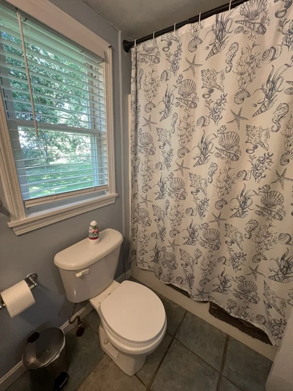 2 bed, 1 bath apartment for rent at 25 Centerville Ave, Barnstable — photo 10 of 15