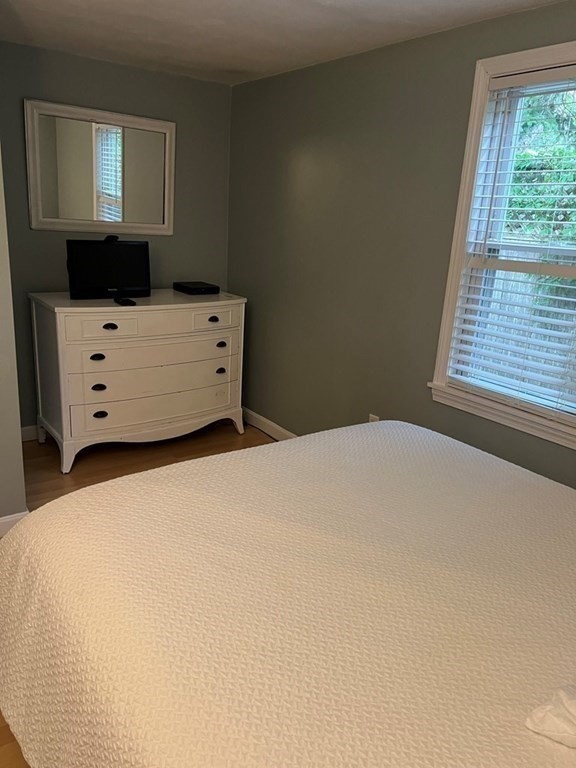 2 bed, 1 bath apartment for rent at 25 Centerville Ave, Centerville — photo 6 of 7