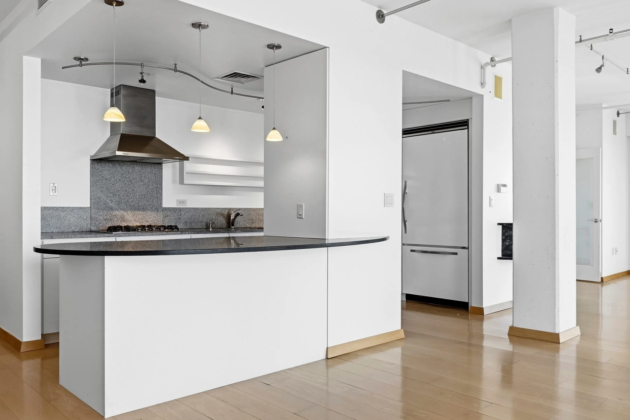 3 bed, 2 bath apartment for rent at 25 Channel Center Unit 1102, South Boston — photo 8 of 16