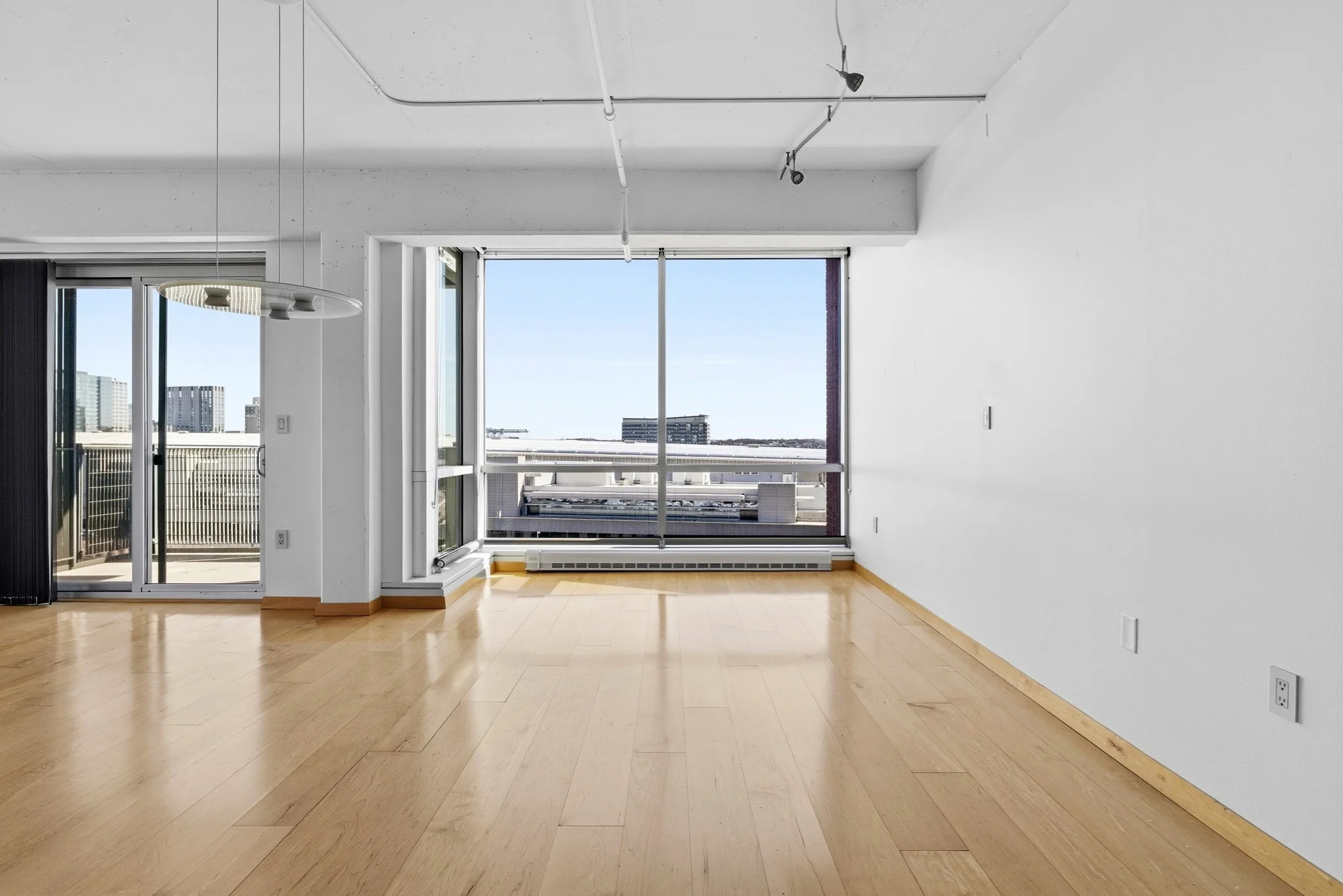 3 bed, 2 bath apartment for rent at 25 Channel Center Unit 1102, South Boston — photo 9 of 16