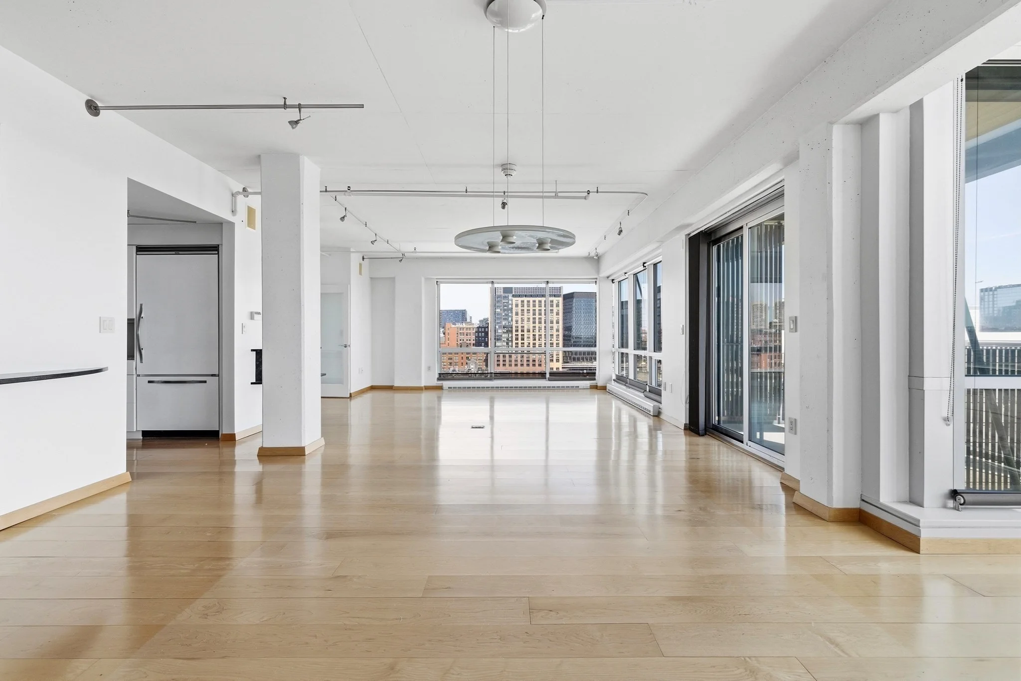 3 bed, 2 bath apartment for rent at 25 Channel Center Unit 1102, South Boston — photo 5 of 16