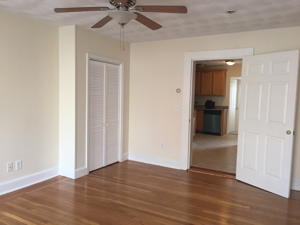 3 bed, 1 bath apartment for rent at 25 Chelsea St Unit 2, East Boston — photo 4 of 11