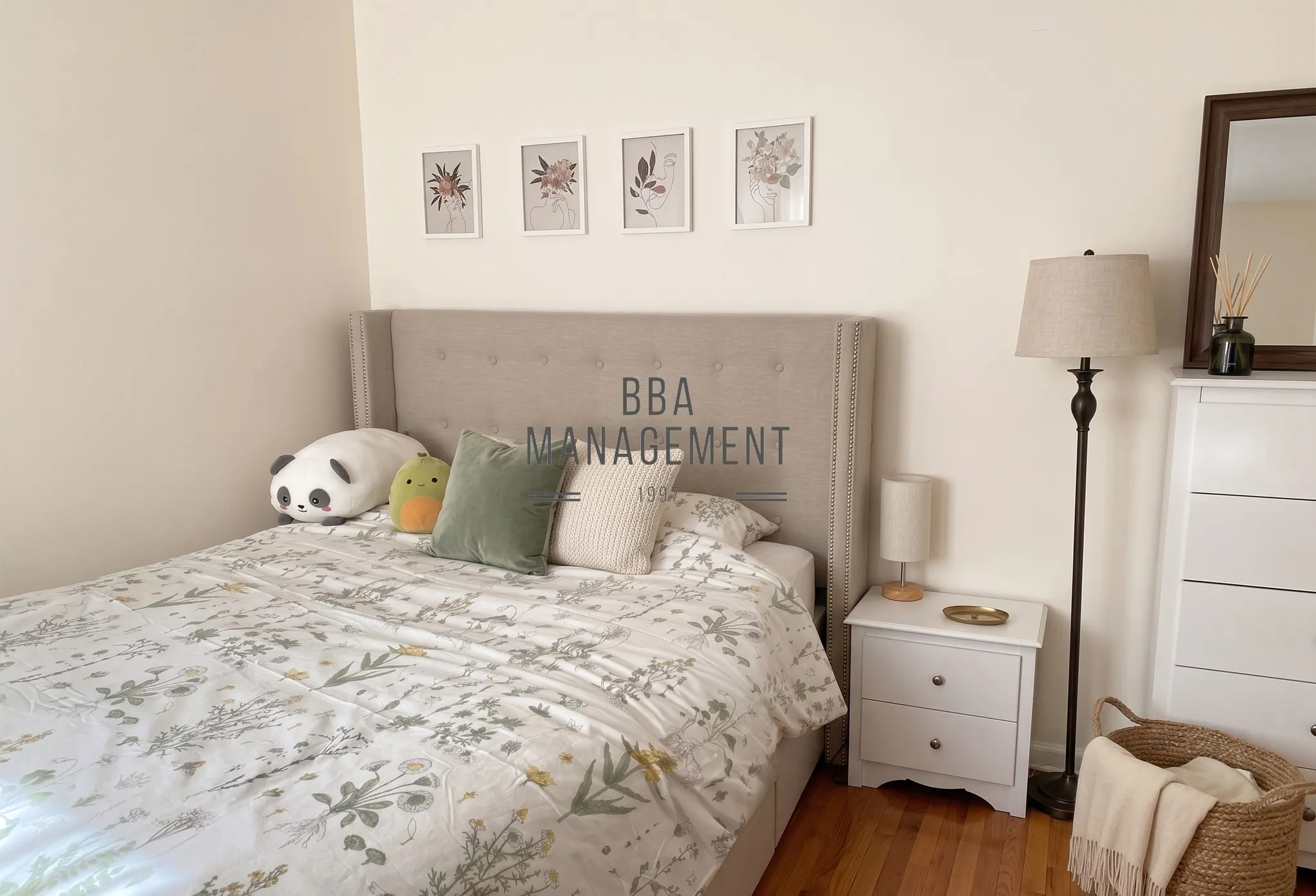 4 bed, 1 bath apartment for rent at 25 Chester St Unit 5, Brighton — photo 3 of 5