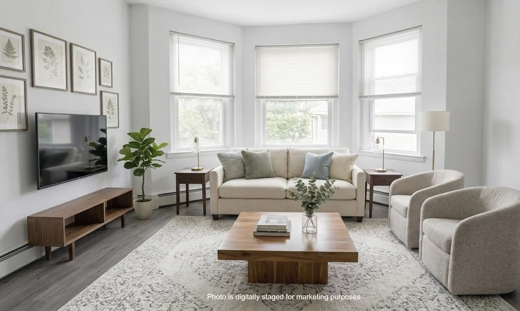 4 bed, 1 bath apartment for rent at 25 Chester Unit 3, Brighton — photo 1 of 14
