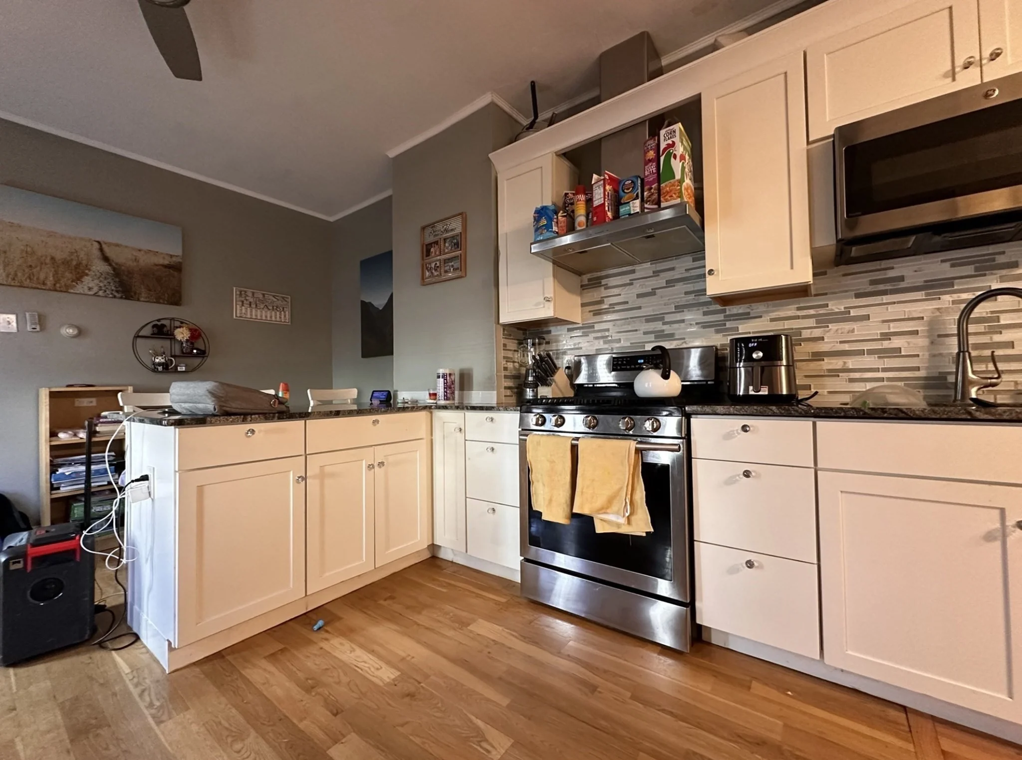 3 bed, 2 bath apartment for rent at 25 Clarence St Unit 1, Roxbury