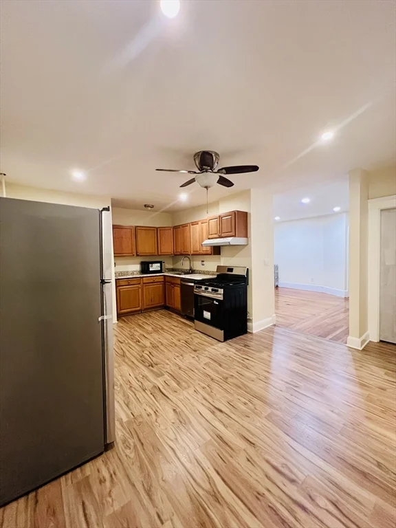 2 bed, 1 bath apartment for rent at 25 Coburn St Unit 2, Malden — photo 2 of 11