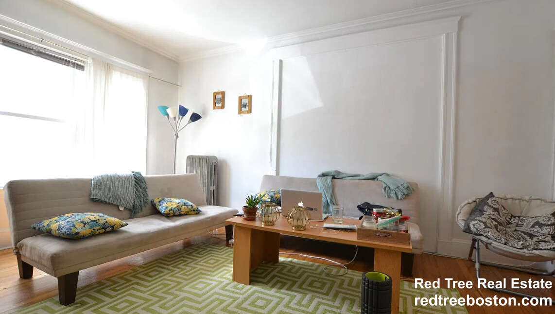 4 bed, 1.5 bath apartment for rent at 25 Colborne Rd Unit 1, Brighton — photo 5 of 35