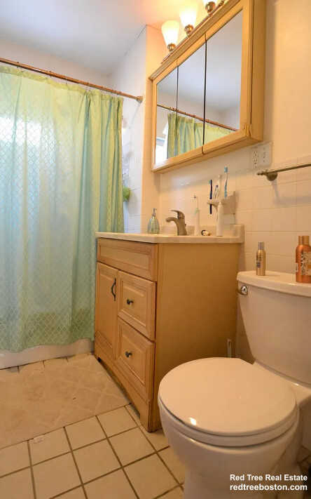 4 bed, 1.5 bath apartment for rent at 25 Colborne Rd Unit 1, Brighton — photo 11 of 35