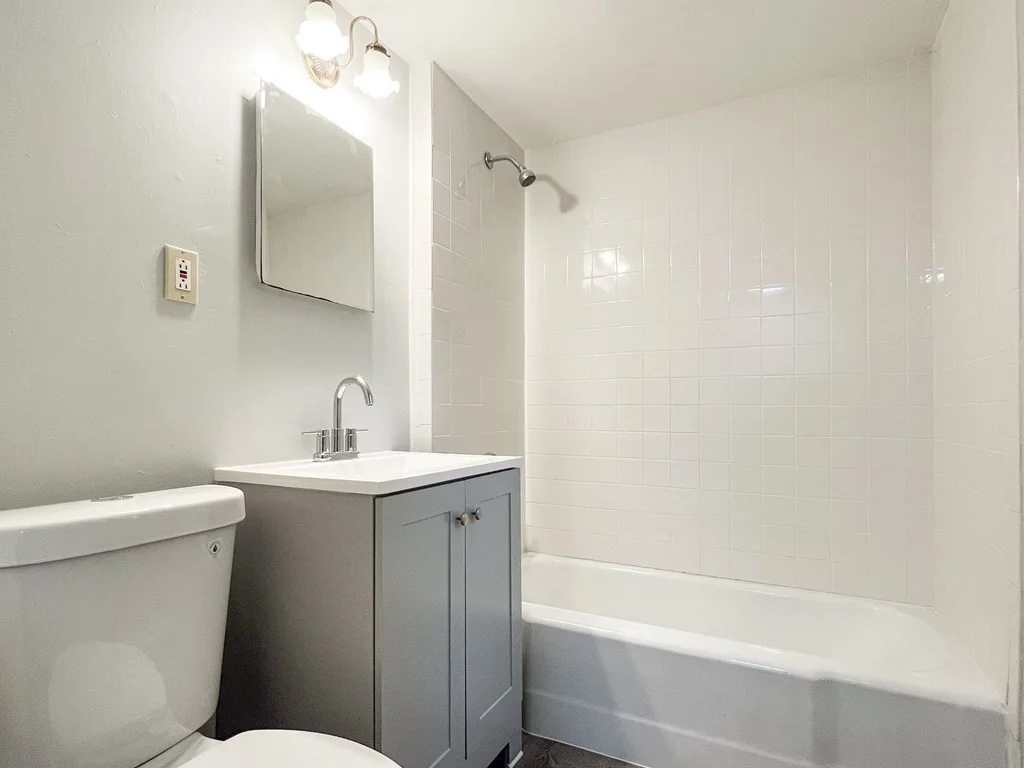 2 bed, 1 bath apartment for rent at 25 Common St Unit 1, Weymouth — photo 12 of 12