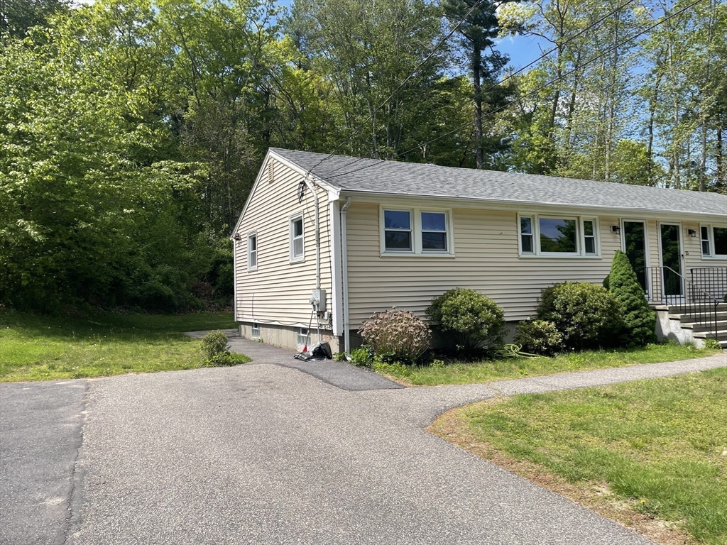 2 bed, 1 bath apartment for rent at 25 Conant St Unit 1, Bridgewater — photo 3 of 18