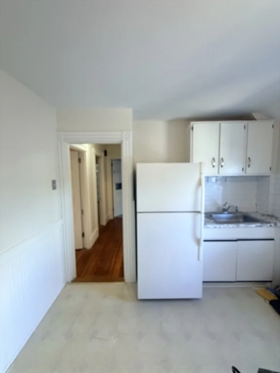 3 bed, 1 bath apartment for rent at 25 Congreve Unit 3, Roslindale — photo 5 of 7
