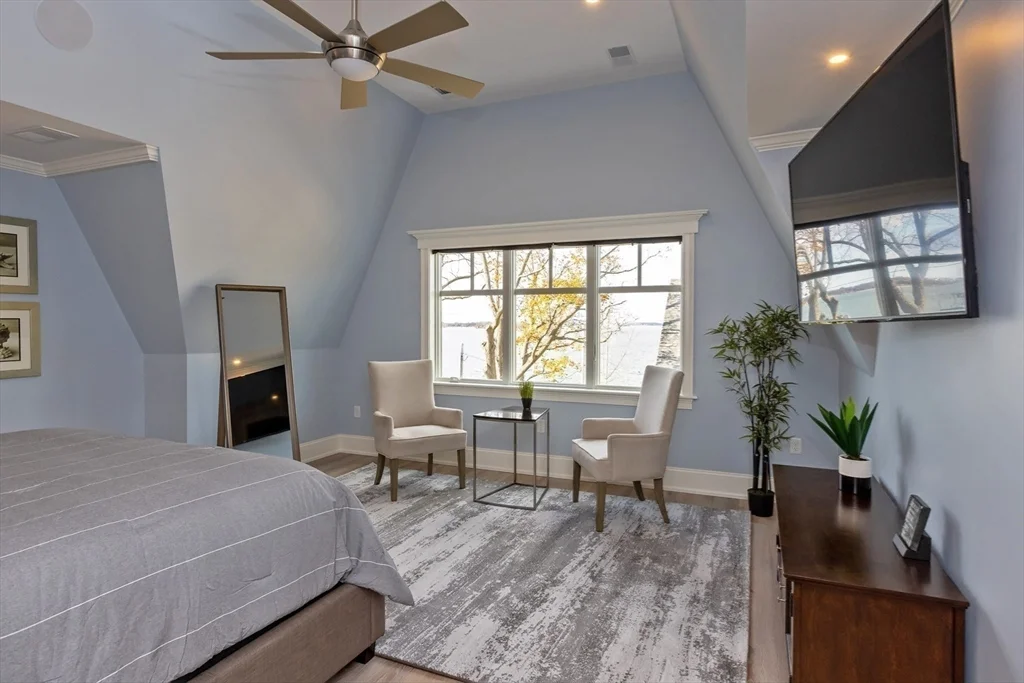 4 bed, 4+ bath apartment for rent at 25 Cushing Ave, Crow Point — photo 16 of 32
