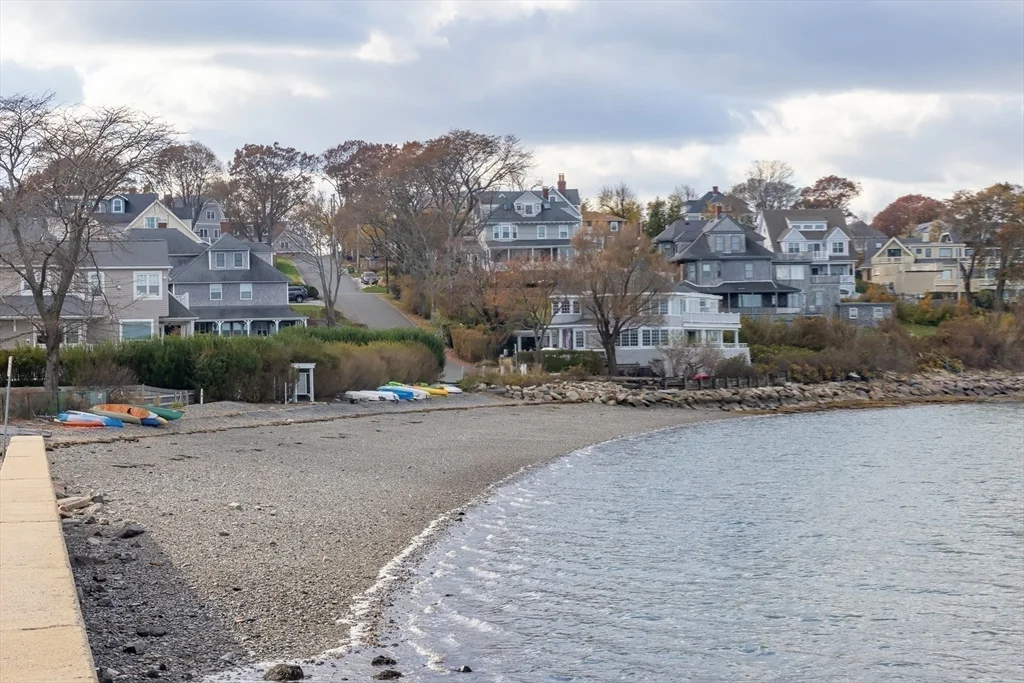 4 bed, 4+ bath apartment for rent at 25 Cushing Ave, Crow Point — photo 32 of 32