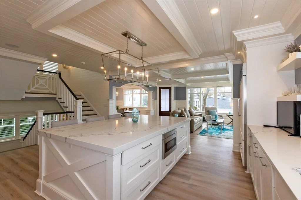 4 bed, 4+ bath apartment for rent at 25 Cushing Ave, Crow Point — photo 9 of 32