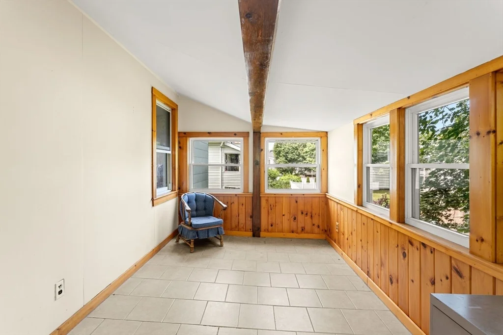 2 bed, 1 bath apartment for rent at 25 Dartmouth St Unit 2, East Watertown — photo 13 of 17