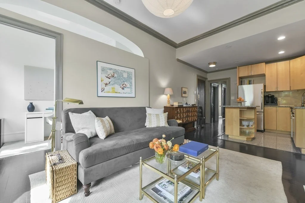 2 bed, 1 bath apartment for rent at 25 Dartmouth Unit 3, South End — photo 8 of 27