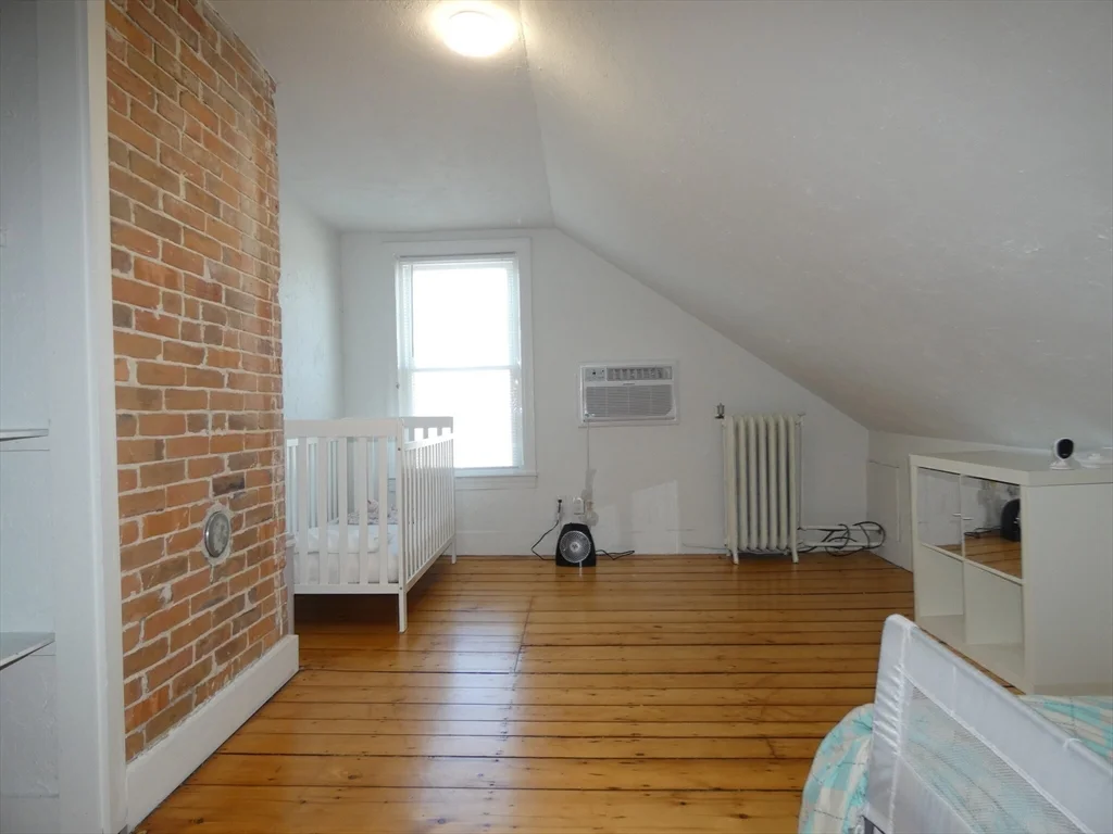 6 bed, 3 bath apartment for rent at 25 Davis Ave Unit 2, Brookline Village — photo 16 of 30