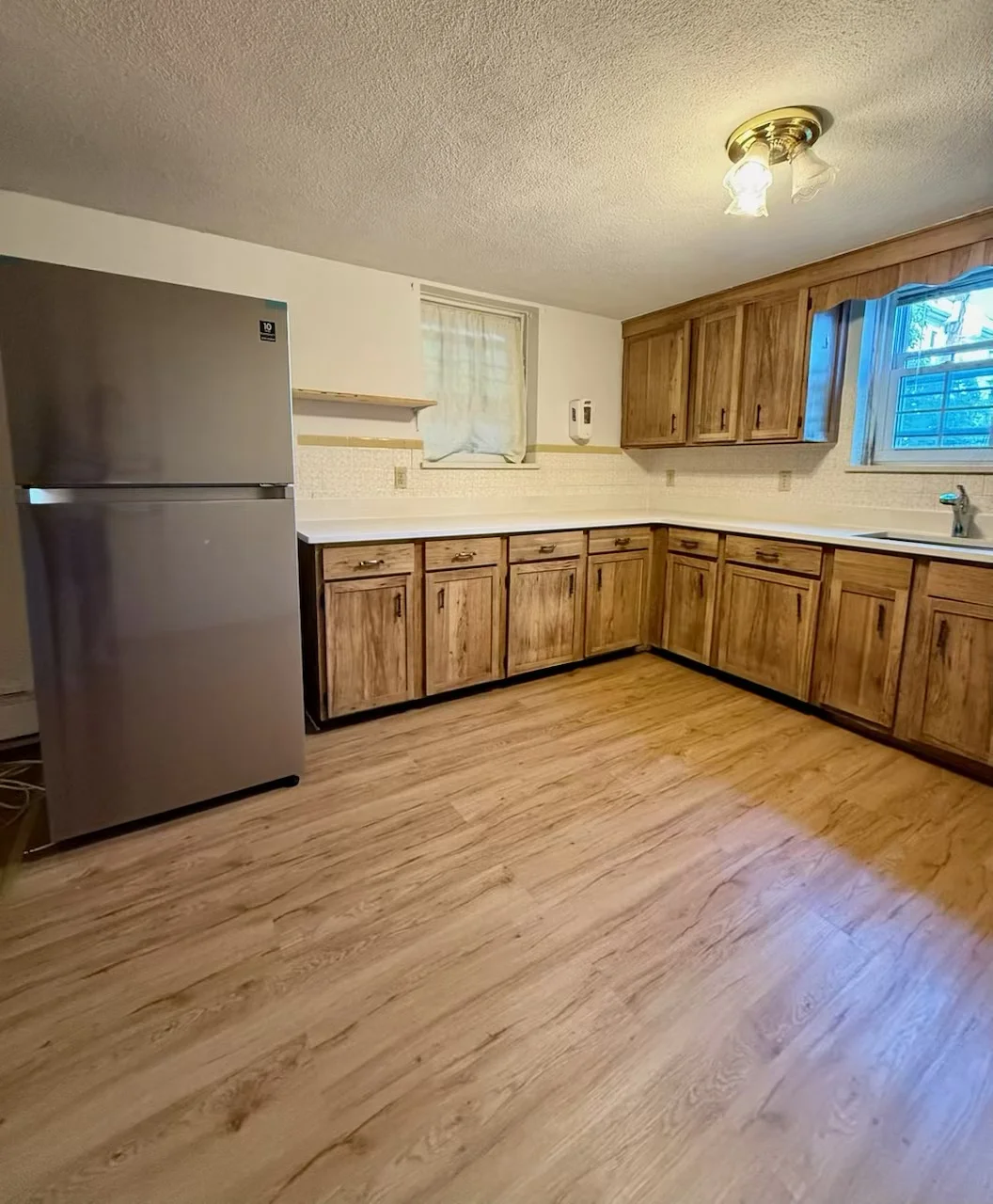 1 bed, 1 bath apartment for rent at 25 Duval St Unit 1B, Brighton