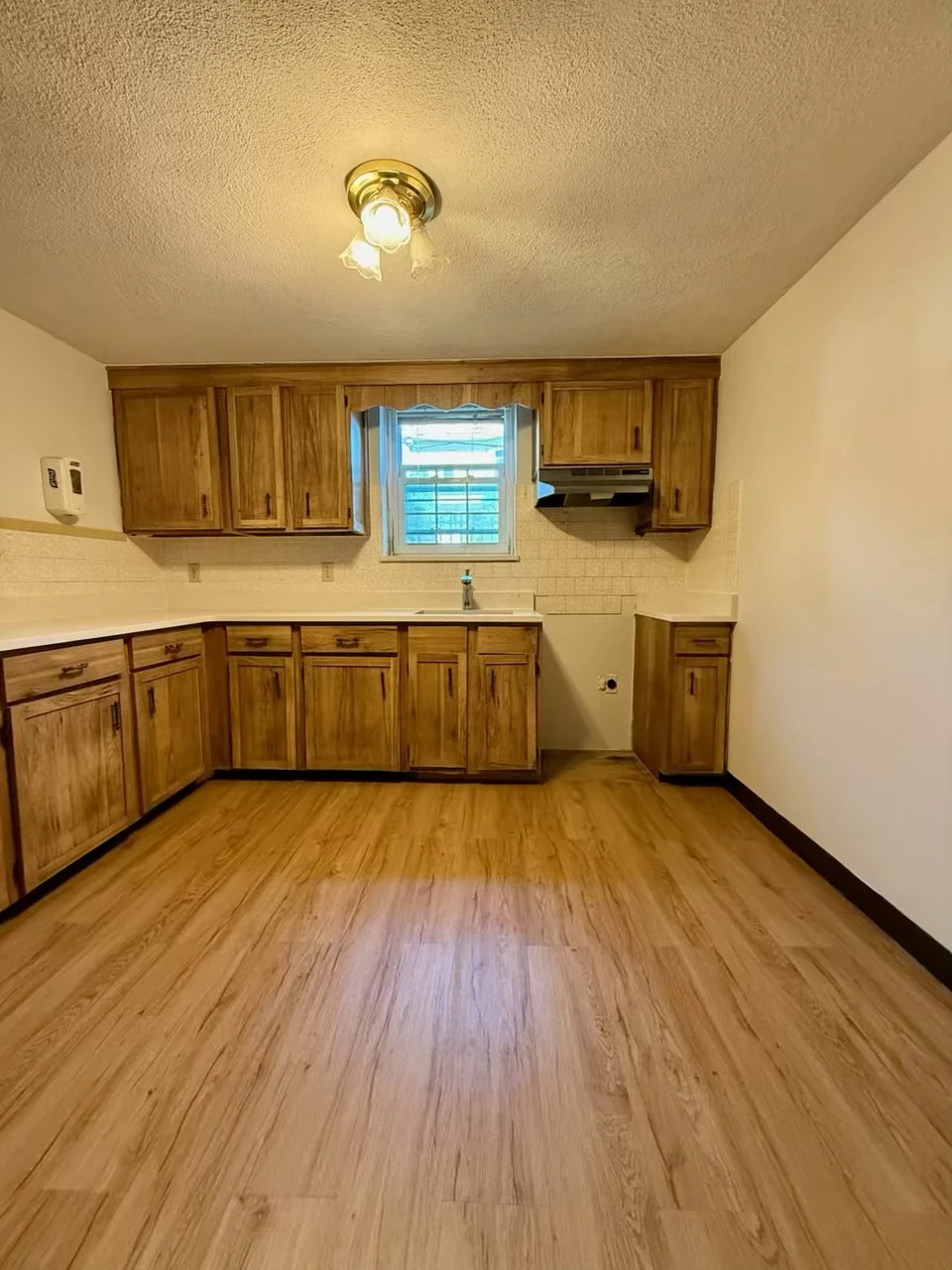 1 bed, 1 bath apartment for rent at 25 Duval St Unit 1B, Brighton — photo 2 of 5