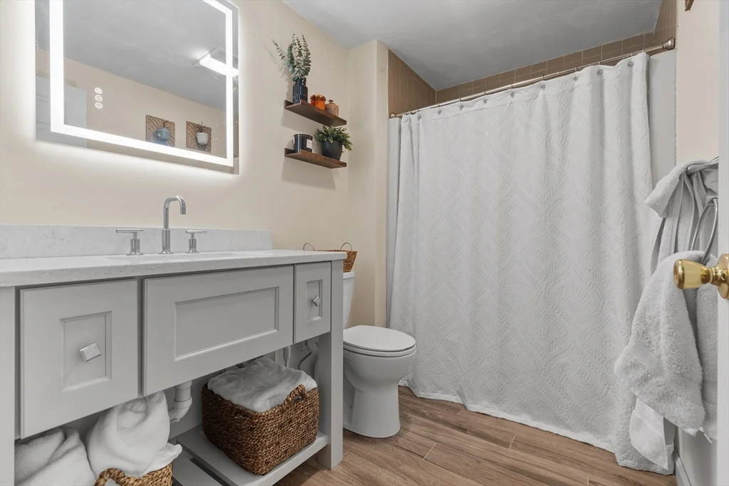 2 bed, 1 bath apartment for rent at 25 Eagan Pl Unit 25, Peabody — photo 17 of 23