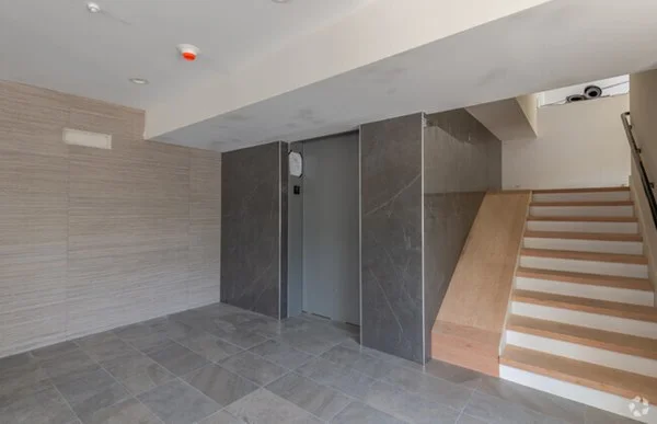 2 bed, 2 bath apartment for rent at 25 Eleanor St Unit 204, Chelsea — photo 4 of 7