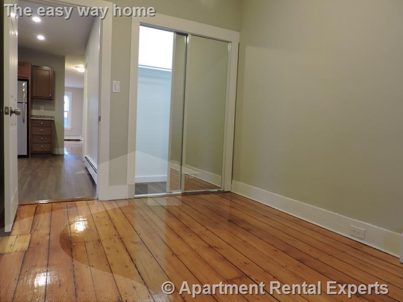 2 bed, 1 bath apartment for rent at 25 Elmer St Unit 1, Riverside — photo 10 of 12