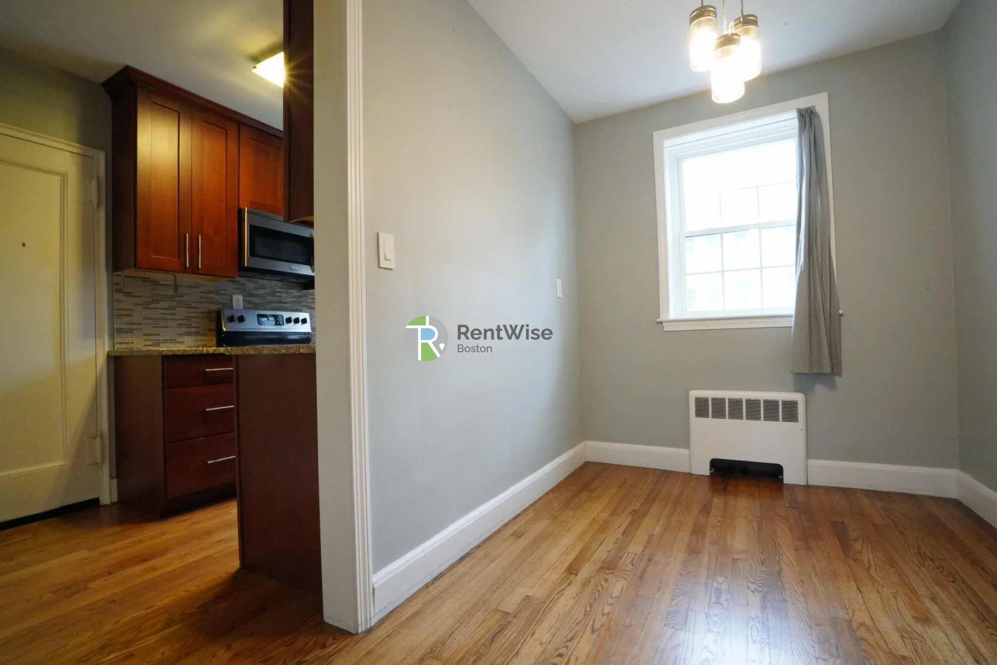 2 bed, 1 bath apartment for rent at 25 Englewood Ave Unit 4, Salisbury Road - Corey Farm — photo 5 of 18