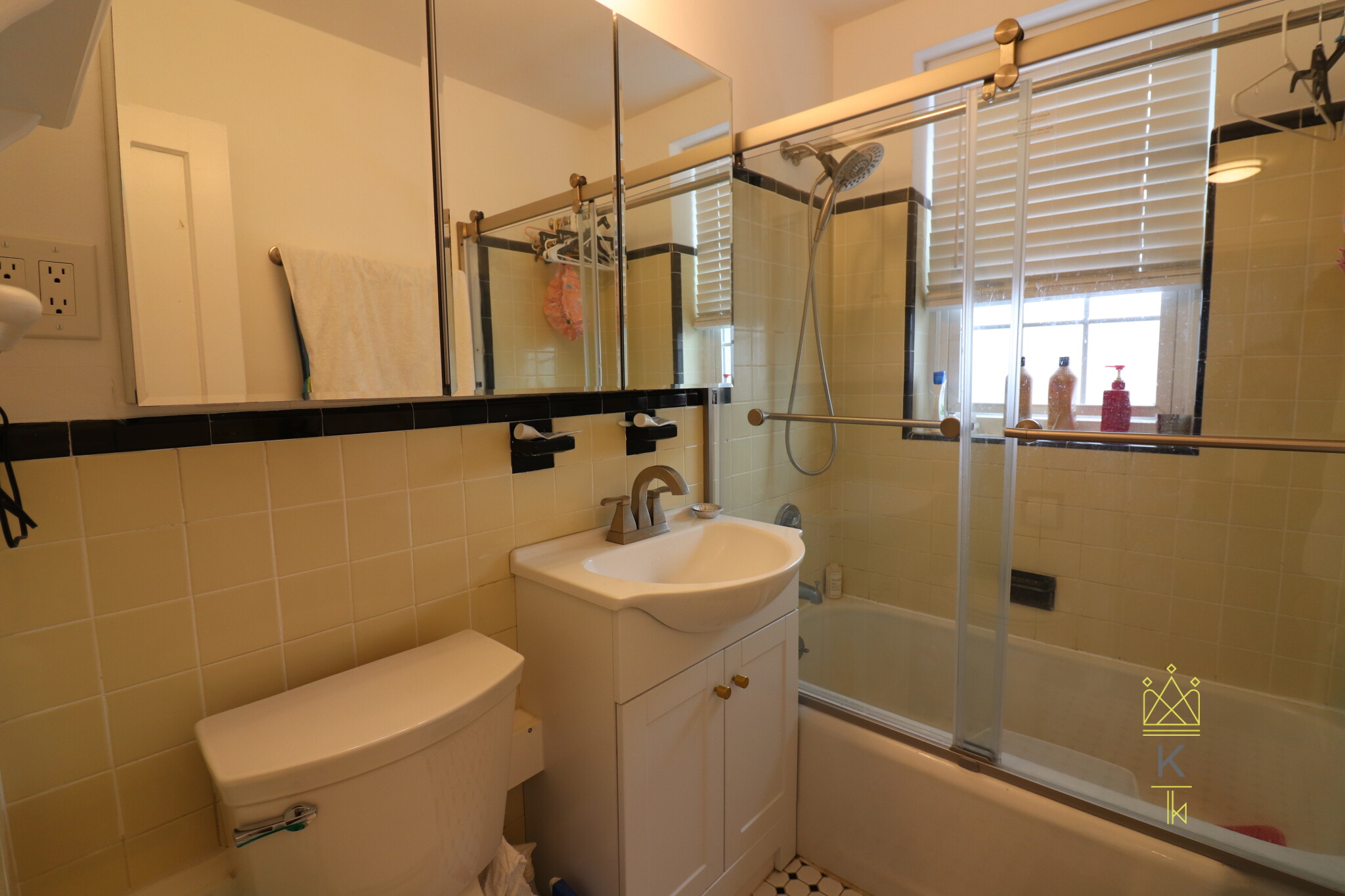 2 bed, 1 bath apartment for rent at 25 Englewood Ave Unit 5, Salisbury Road - Corey Farm — photo 10 of 11