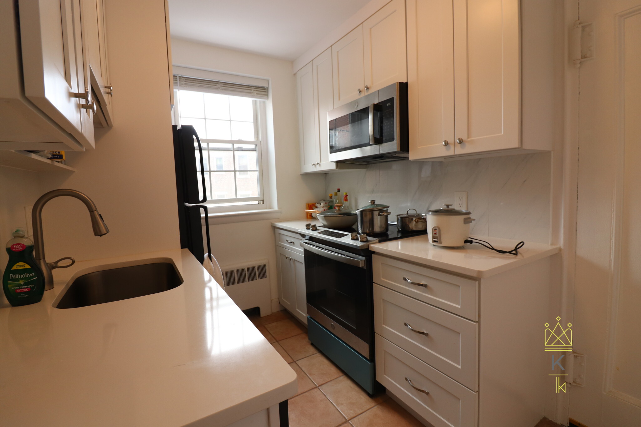 2 bed, 1 bath apartment for rent at 25 Englewood Ave Unit 5, Salisbury Road - Corey Farm — photo 3 of 11
