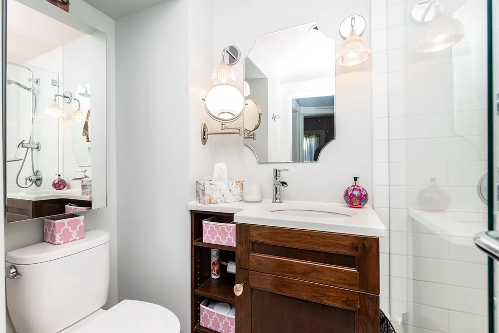 2 bed, 1 bath apartment for rent at 25 Eustis St Unit 1, Baldwin — photo 10 of 14