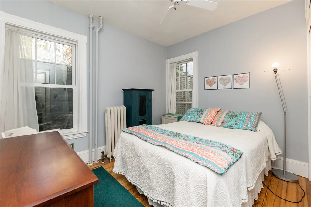 2 bed, 1 bath apartment for rent at 25 Eustis St Unit 1, Baldwin — photo 8 of 14