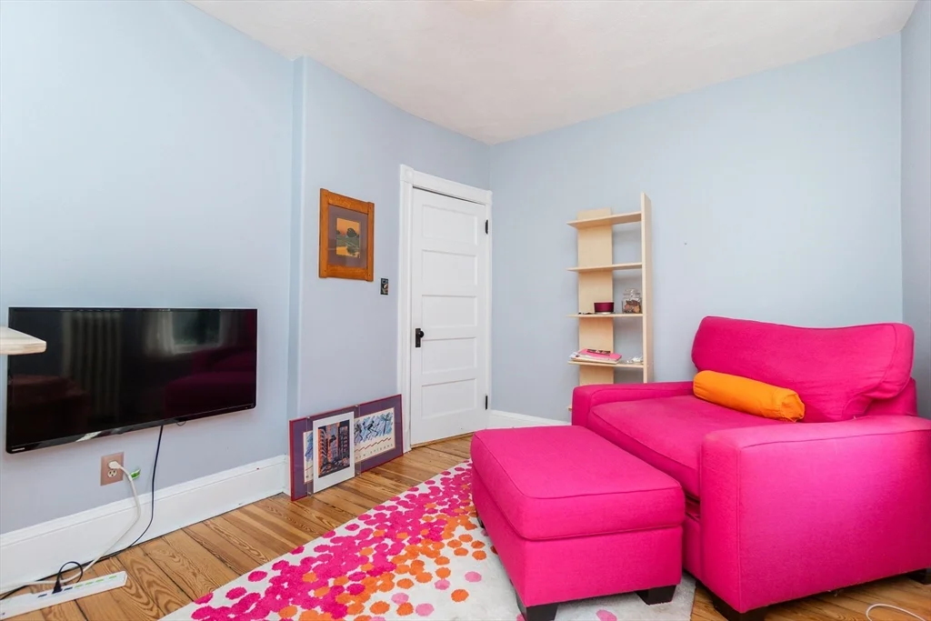 2 bed, 1 bath apartment for rent at 25 Eustis St Unit 1, Baldwin — photo 7 of 14