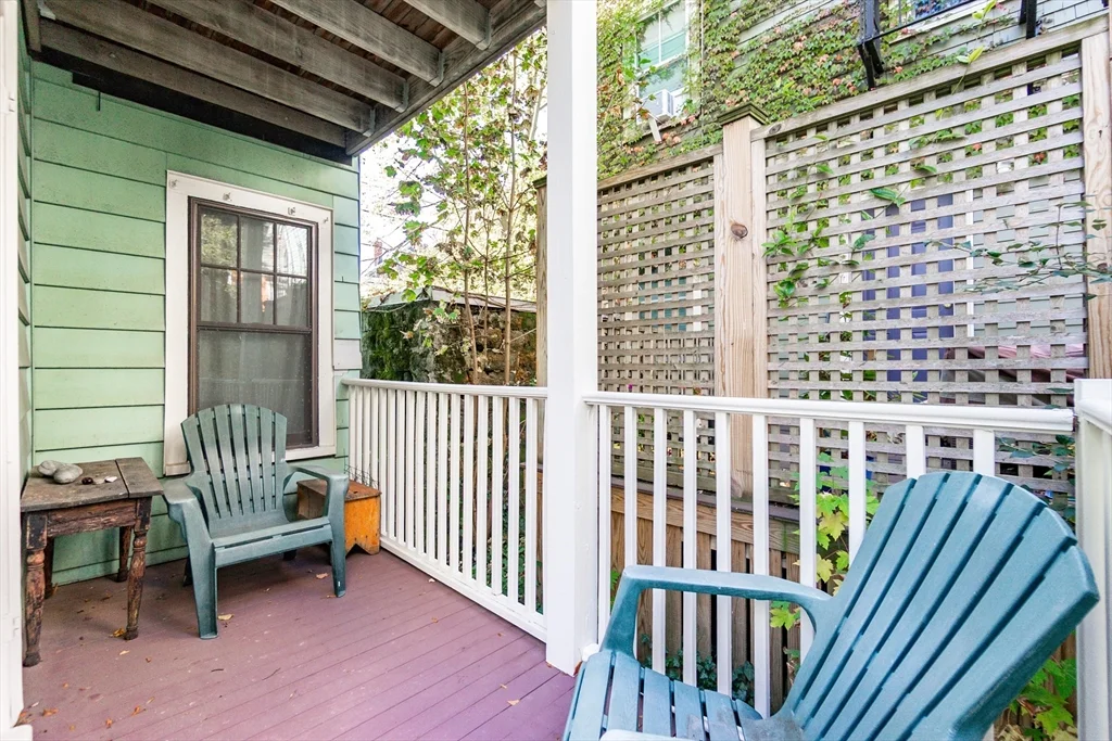 2 bed, 1 bath apartment for rent at 25 Eustis St Unit 1, Baldwin — photo 13 of 14